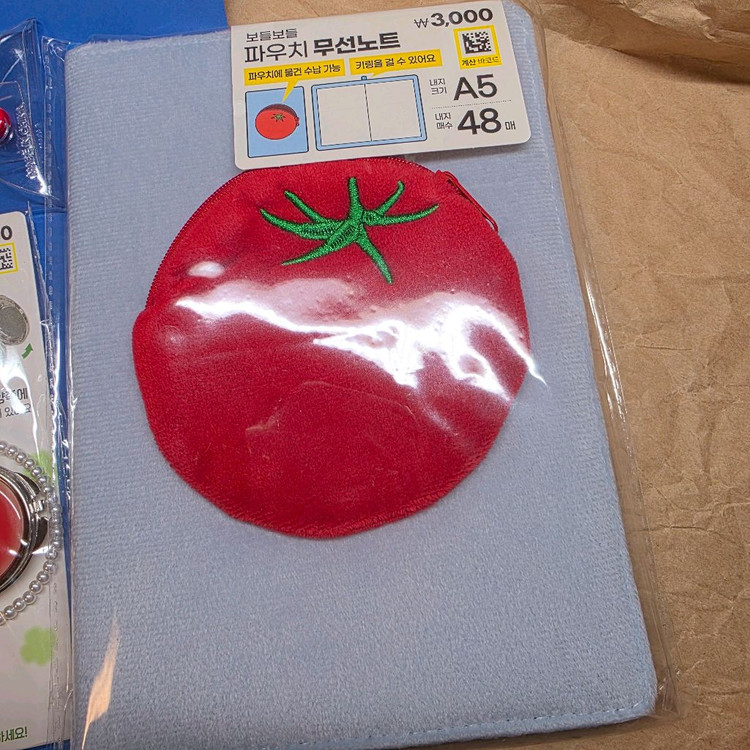 다이소 토마토 시리즈 (다이어리, 거울키링, 카드지갑)*--1