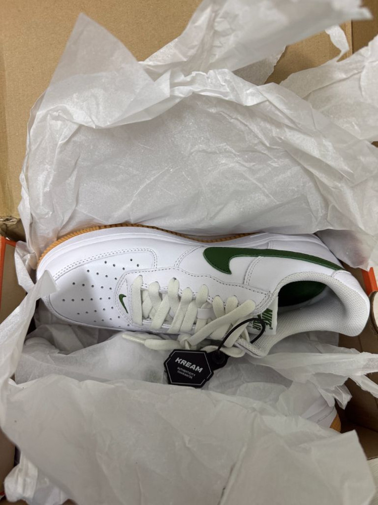 나이키 에어포스 1 로우 레트로 컬러 오브 더 먼스 화이트 포레스트 그린 이미지