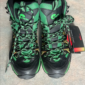 네파 등산화 240mm (새상품)