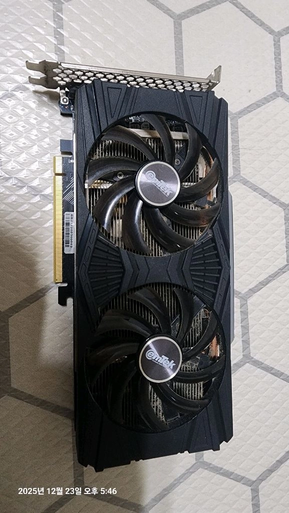 RX6600 그래픽카드 이미지