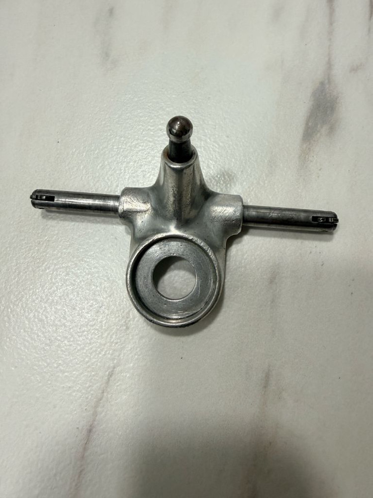 롤러스케이트 보엔 스페셜 트럭 1개 팝니다--1