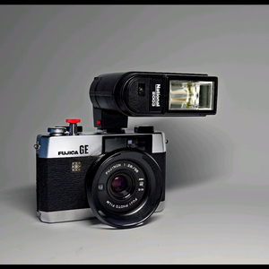 후지카 GE .미니 필름 카메라 + 플래시