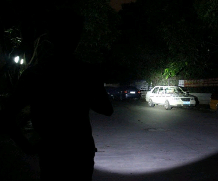 일상온 LED 헤드랜턴 충전식 라이트, 블랙 일상온 LED 충전식 헤드랜턴 블랙입니다. 캠핑이나 등산 시 유용하게 이미지