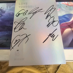 BTS Love yourself 친필사인