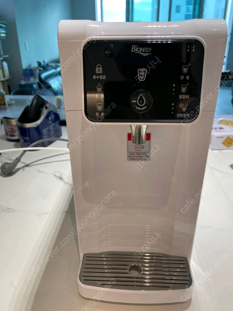 온수 정수기 이미지