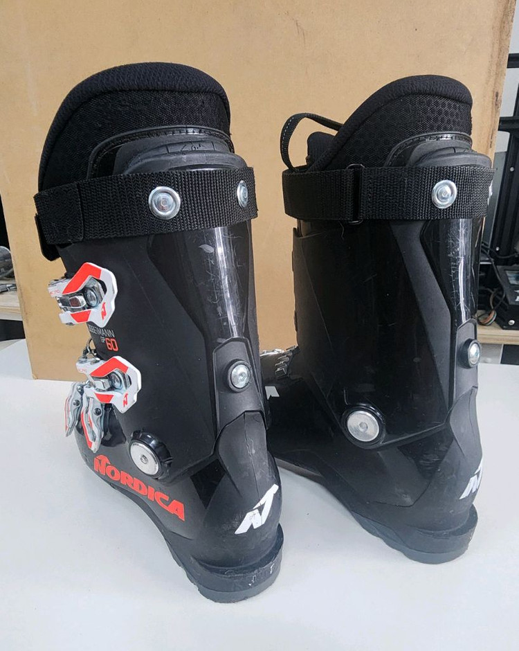노르디카 도버먼 GP 60 아동/여성 스키부츠 이미지