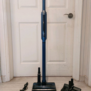 거의새거팔아요~ 샤크 무선청소기 정말 저렴하게 팝니다.