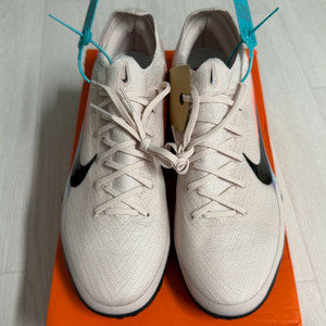 나이키 줌 머큐리얼 베이퍼 16 프로 TF NU2 풋살화 IB2474 600(275사이즈)