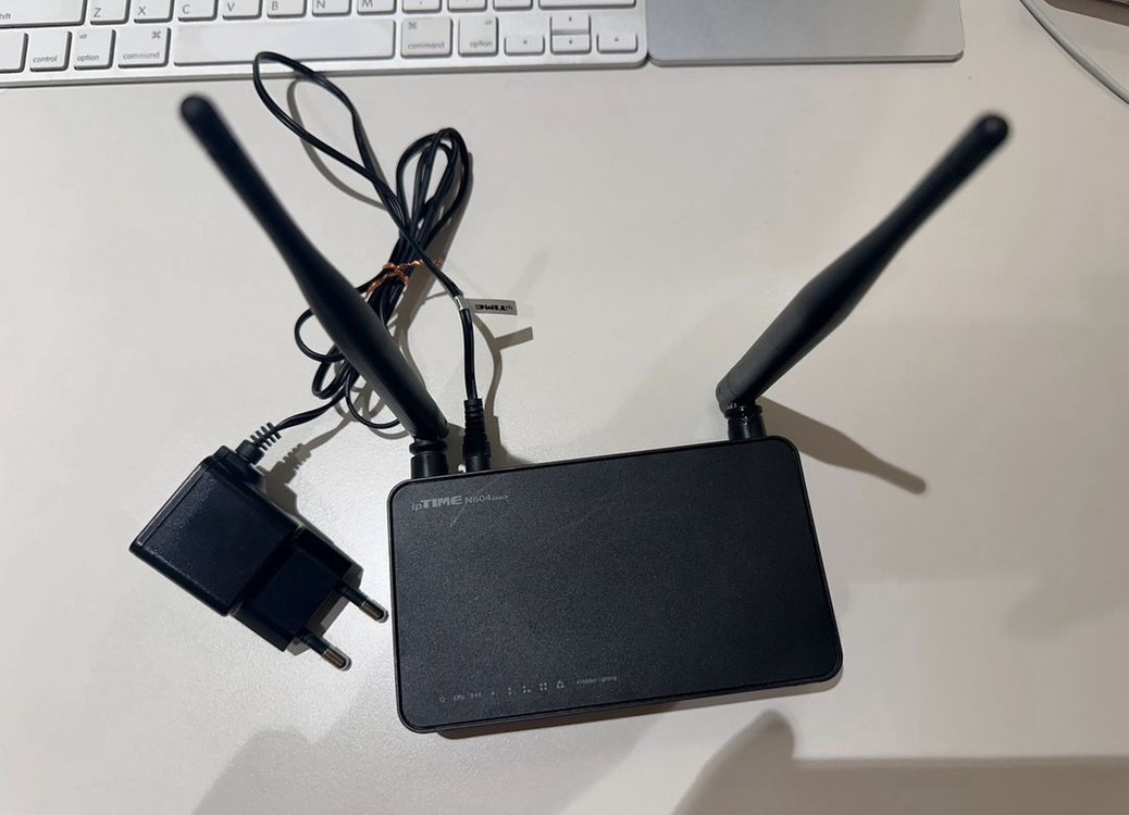 아이피타임 유무선 인터넷 공유기 iptime n704bcm, n104q, N604 black 이미지