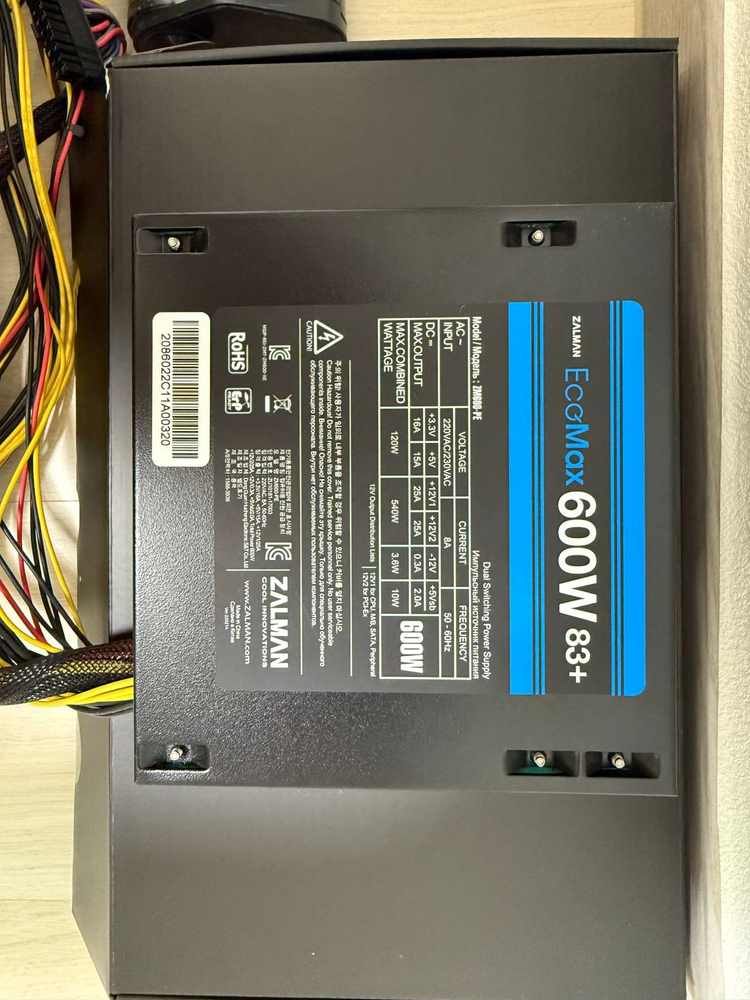 삼성 DDR4 8GB 메모리 2개 / GTX1060 8GB / 에코맥스 600W 파워 이미지