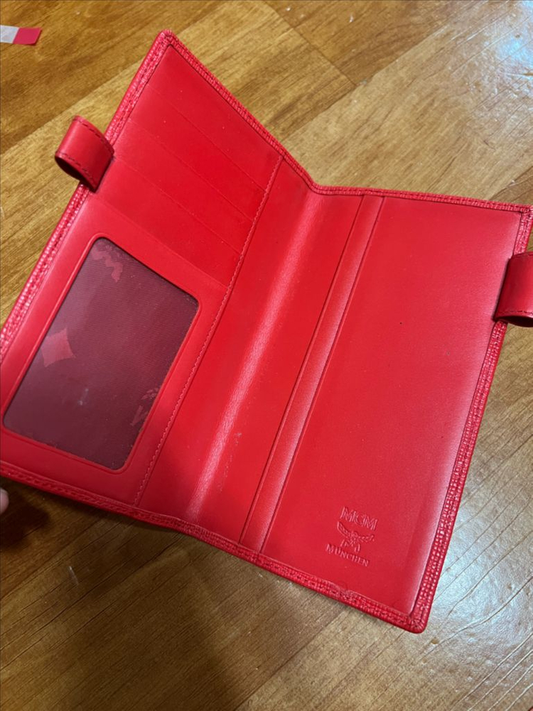 MCM 정품 빨간색 다이어리 지갑--2