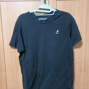 캉골 검정 반팔티 L사이즈