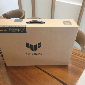 ASUS TUF Gaming F17 4070 게이밍 노트북 팝니다.