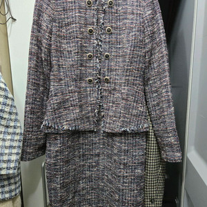 거의새제품kL바이린트위드롱치마