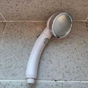 [미개봉 새상품] 3단 수압조절 샤워기 헤드