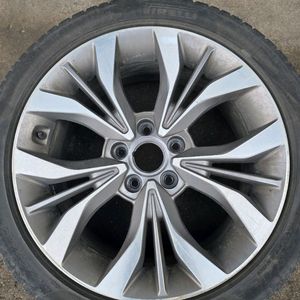 lf 소나타 18인치 순정 알로이 휠타이어 세트 이미지