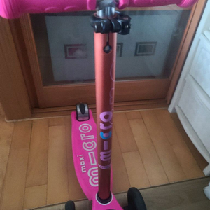 맥시 마이크로 디럭스 킥보드 핑크 티버전