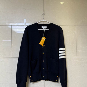 (새상품)25FW 톰브라운 밀라노 스티치 금장 가디건 2사이즈