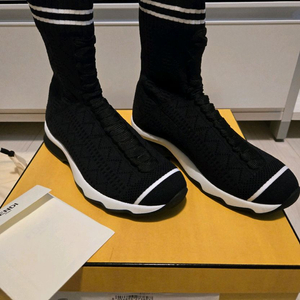 펜디 삭스 스니커즈 35