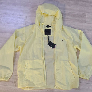 타미힐피거 키즈 라이트 웨이트 후드 바람막이14(164)사이즈 새제품