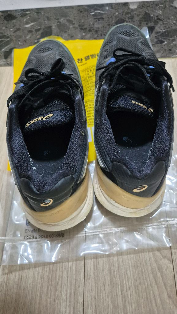 롤랑가로스 블레이드 테니스 라켓, 테니스화, 테니스 가방 이미지