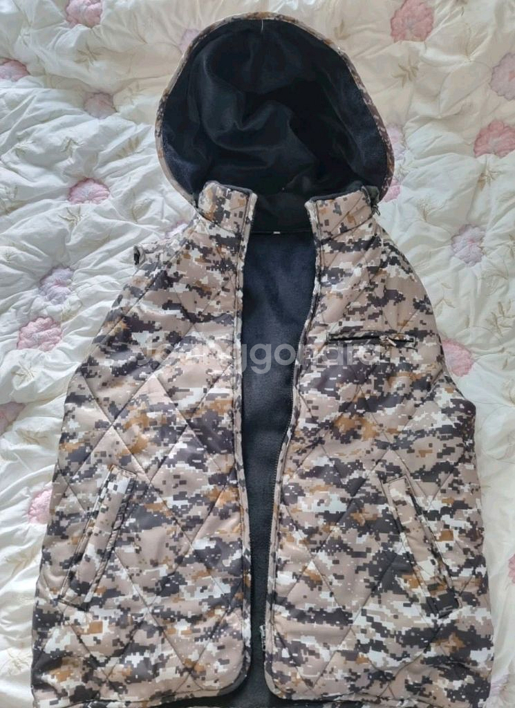 카모 퀼팅 후드 조끼 + 휴고보스 오리털 조끼 XL 105 사이즈--3