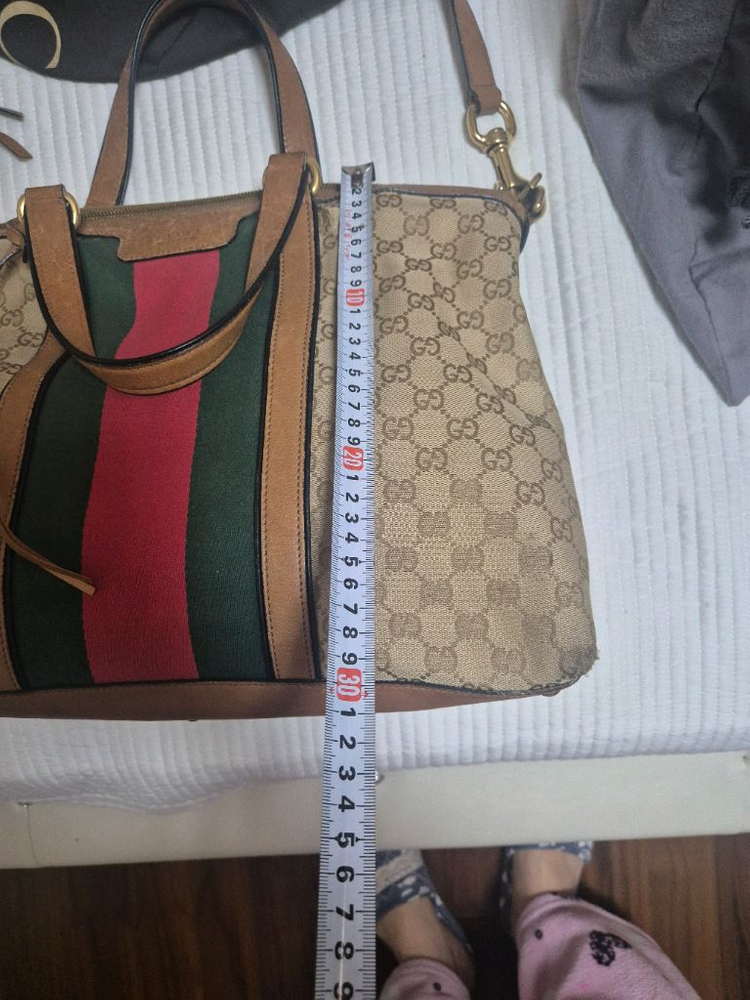 구찌 GG 캔버스 토트백 이미지