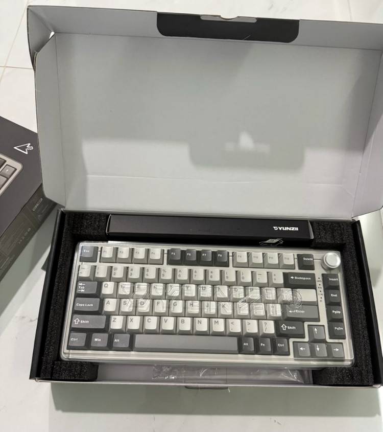 Yunzii B75 pro 밀키V2 그레이--1