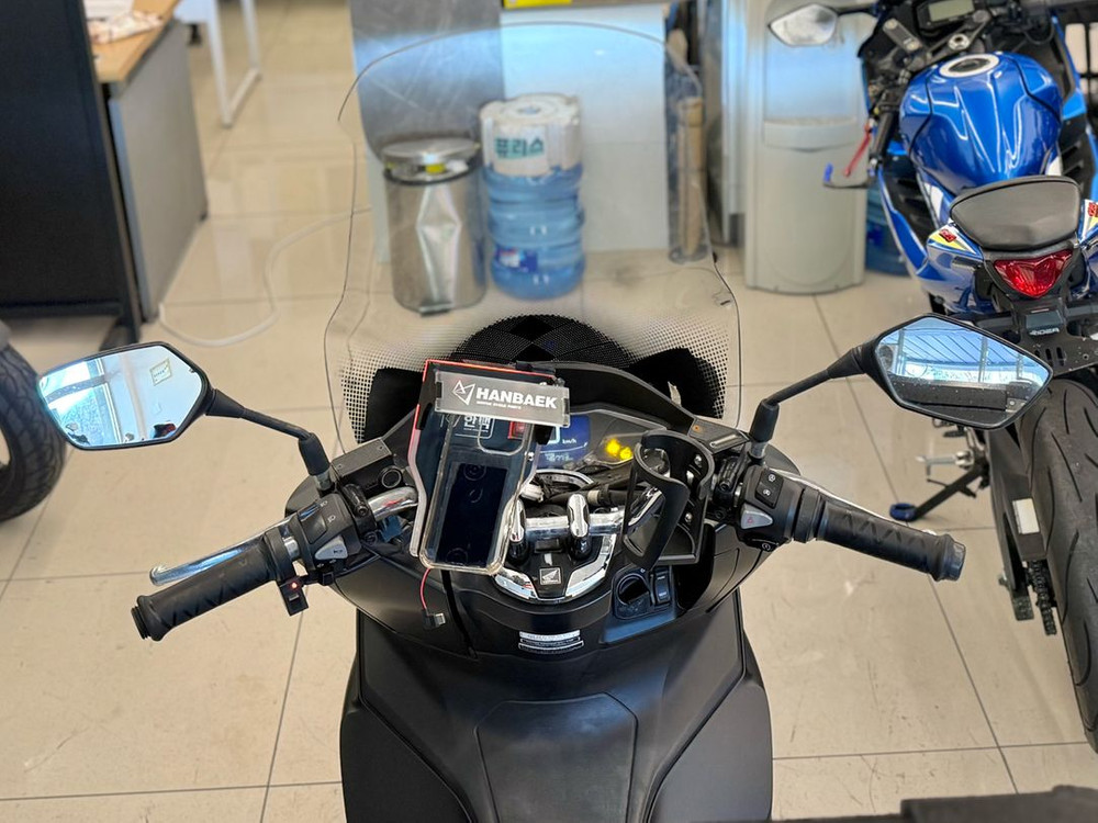 23년식 PCX125 46,XXXkm 판매합니다:)--6