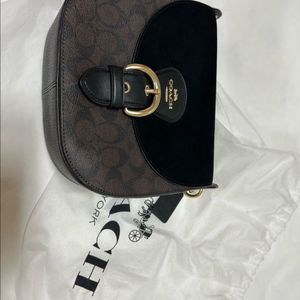 코치 시그니처 크로스백