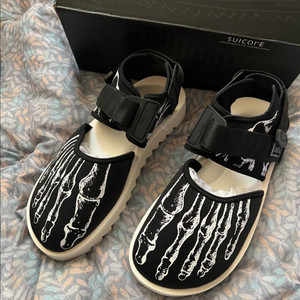 [280] 수이코크 x joshua vides bita 샌들 뮬 슬리퍼