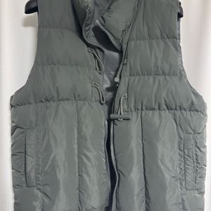 아이러니포르 패딩 베스트