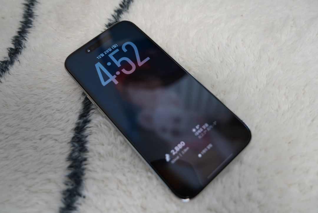 아이폰17에어 자급제 SSS급 판매해요--1