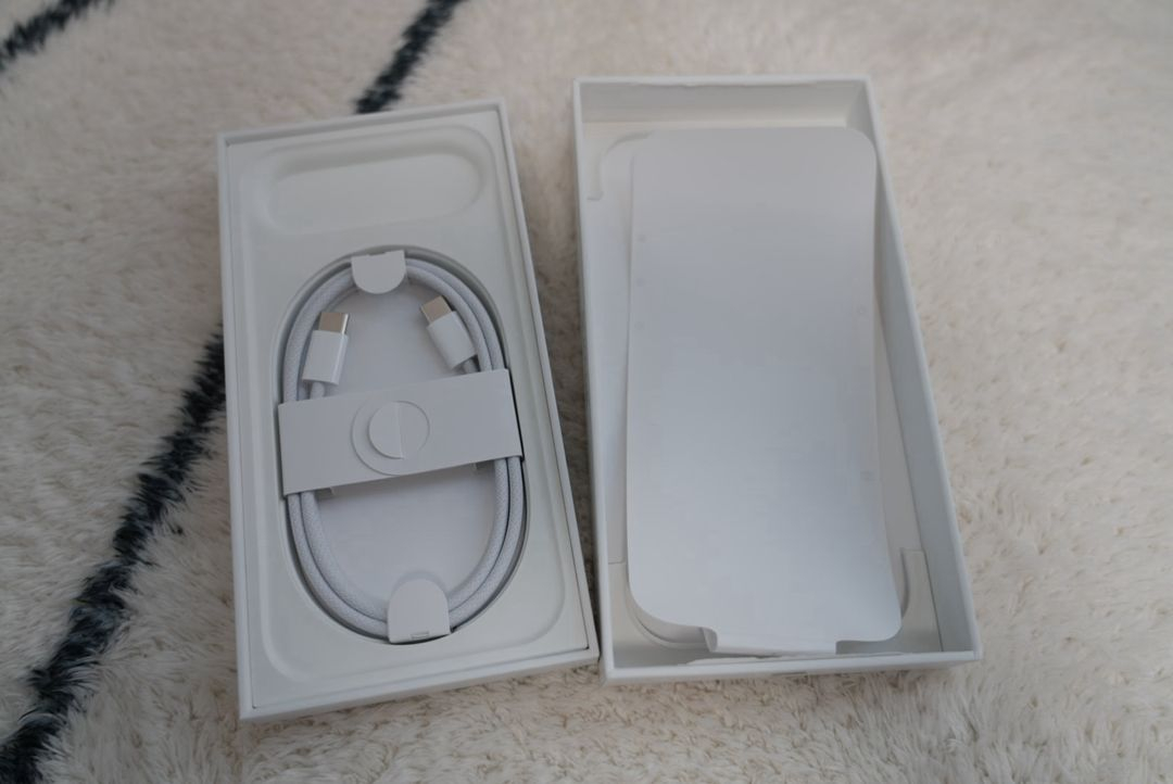 아이폰17에어 자급제 SSS급 판매해요--3