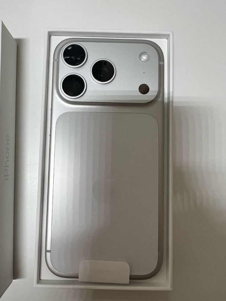 아이폰 17 프로 256GB--1