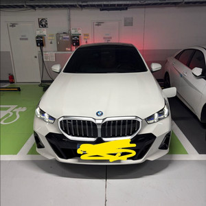 BMW 530e (8세대) M스포츠(전기+휘발유)