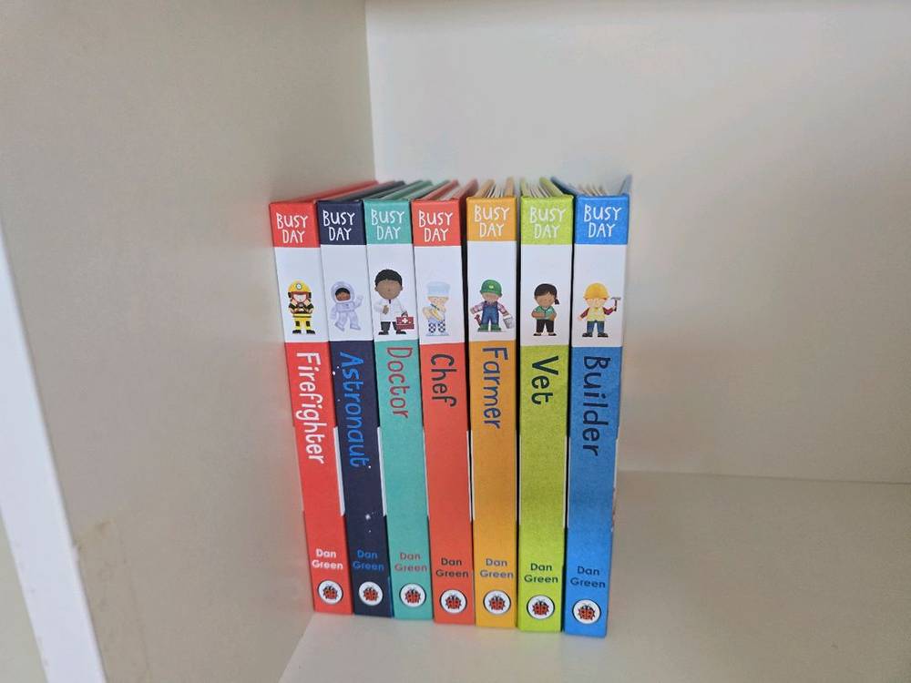 새상품) busy day 비지데이 직업 영어 보드북 7권--7