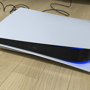 PS5 1018A 디스크 버전 풀박스 입니다.