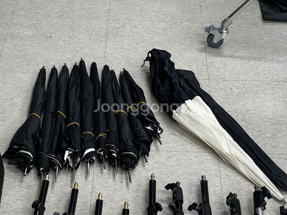 포맥스 d600외 스탠드 소프트박스 엄브렐러 팝니다--1