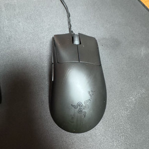 레이저 데스에더 v3 8K 마우스 팝니다