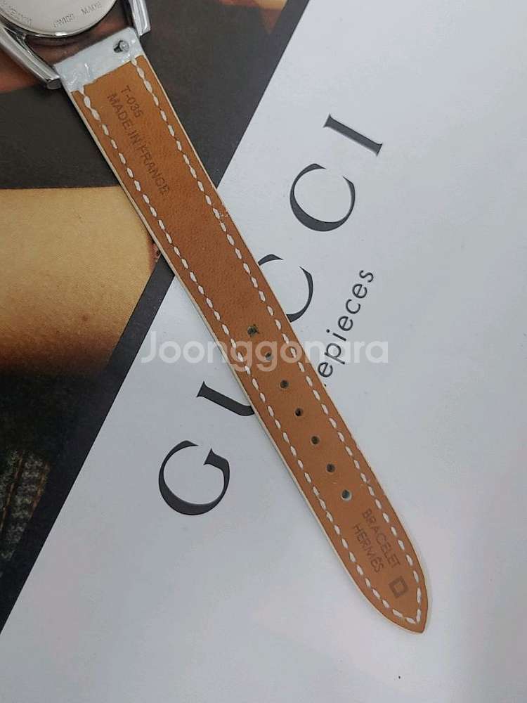 구찌 12P 다이아 자개판 여성용시계--3