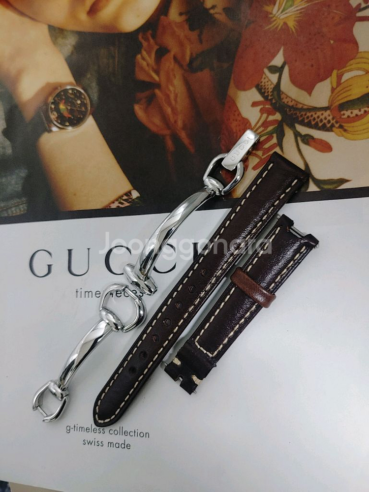 구찌 12P 다이아 자개판 여성용시계--5