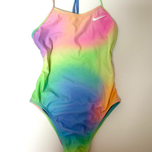 나이키 래디언스 솜사탕 컷아웃 28