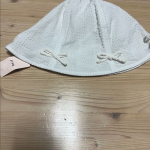 지요 버킷햇 화이트