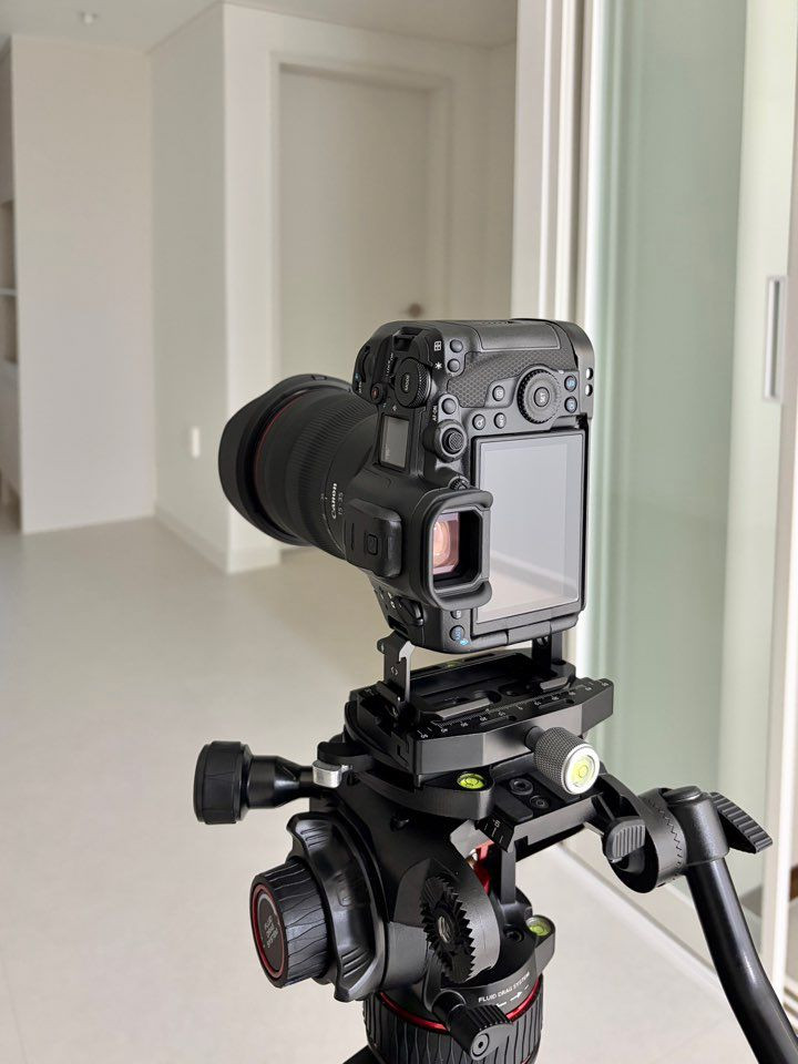 스몰리그 SR4983 캐논 EOS R5 Mark II용 L 플레이트--6