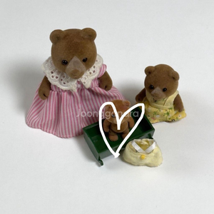 실바니안 올드 티어드드롭 브라운 곰 엄마, 소녀 일괄