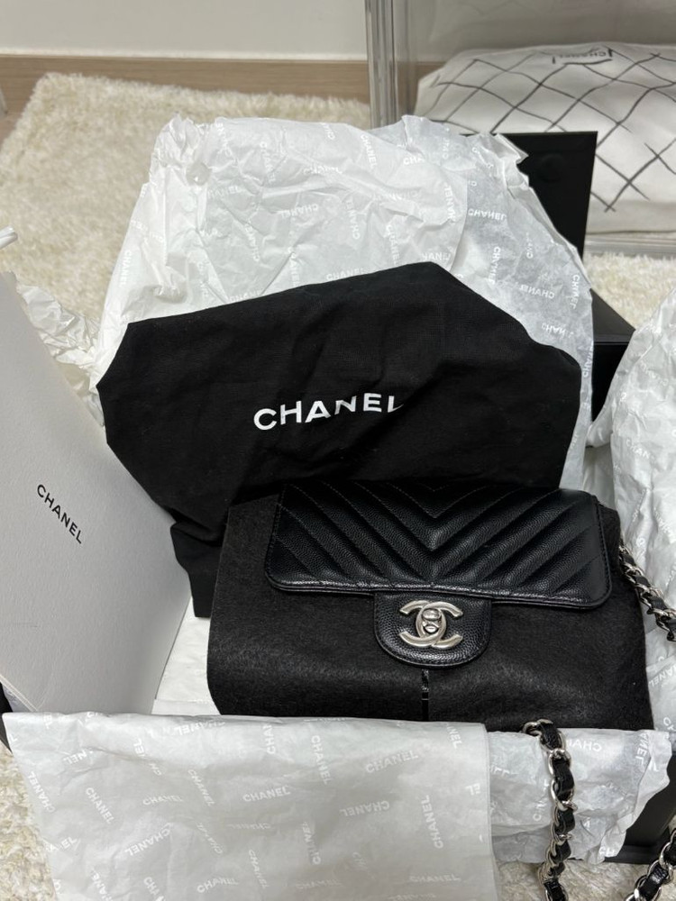 샤넬 쁘띠삭 미니 캐비어 쉐브론--1