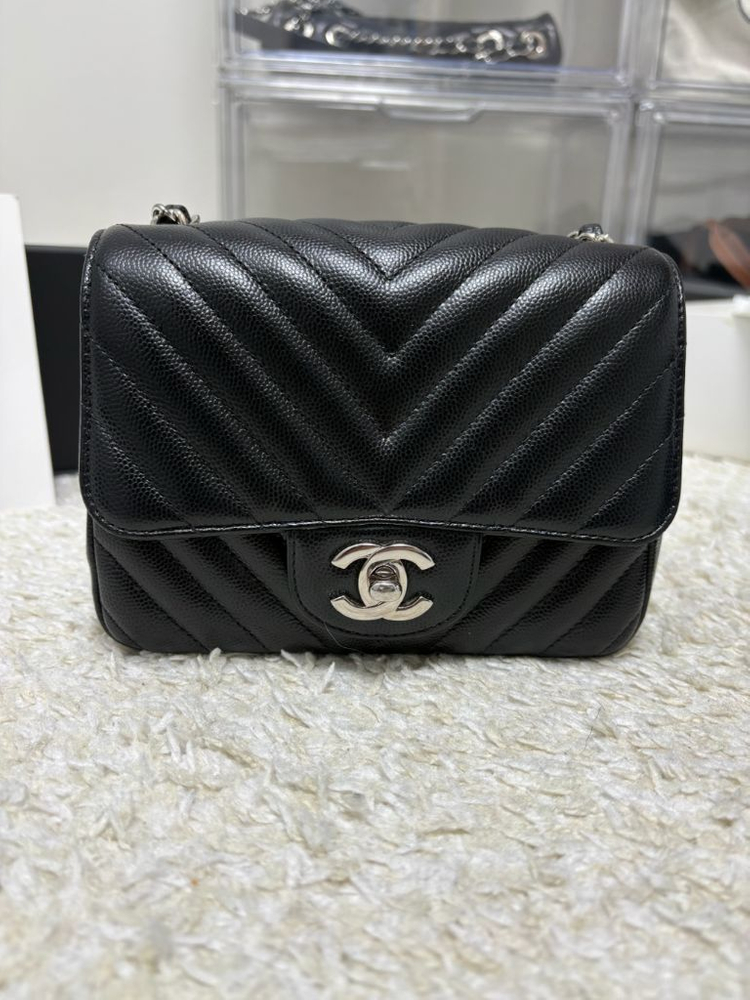 샤넬 쁘띠삭 미니 캐비어 쉐브론--2