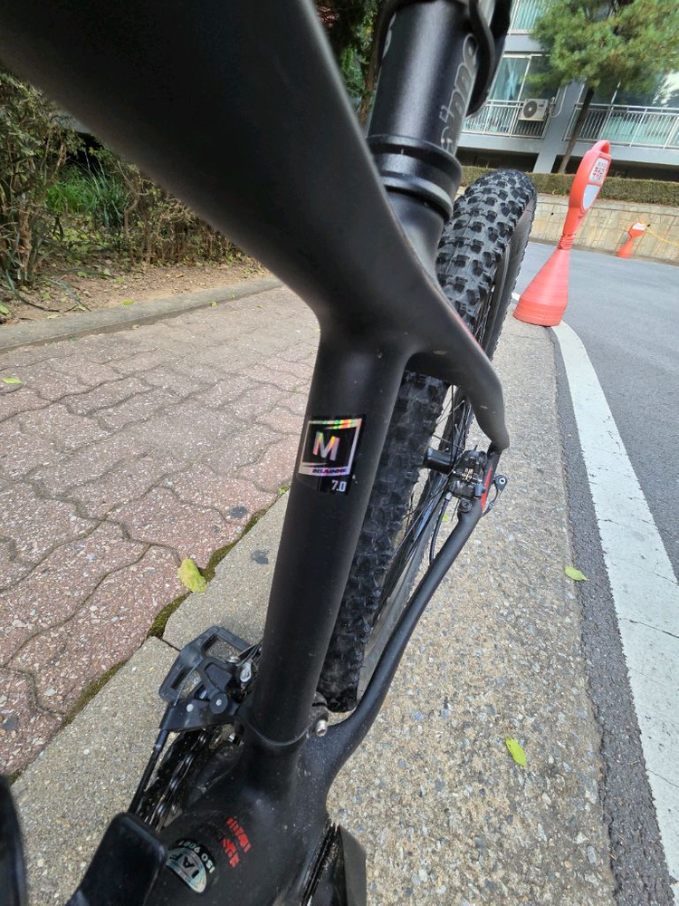 하드테일 카본MTB 자전거 이미지