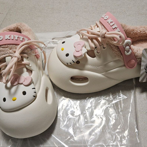 산리오 키티 쿠로미 털크록스 230